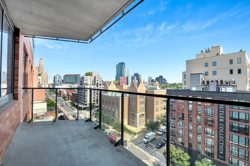 1 bed apartment at 150 Fourth Avenue, Unit 10C, Park Slope, photo 4 of 15