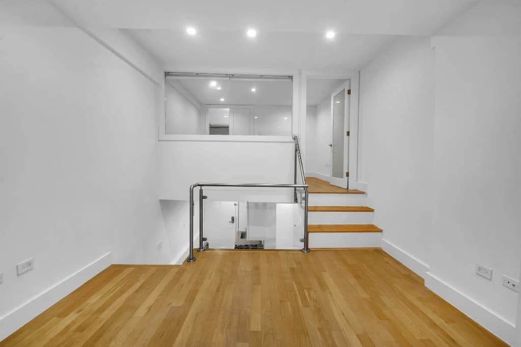 1 bed apartment at 220 East 22nd Street, Unit 5H, Gramercy Park, photo 6 of 15