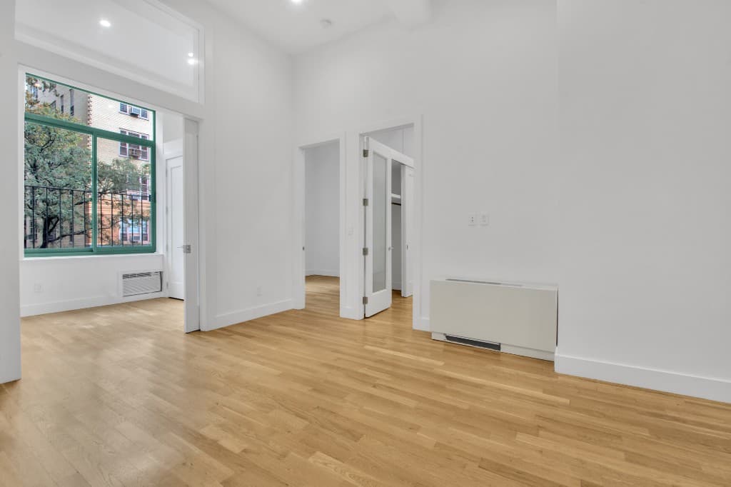 2 bed apartment at 220 East 22nd Street, Unit 4O, Gramercy Park, photo 10 of 16