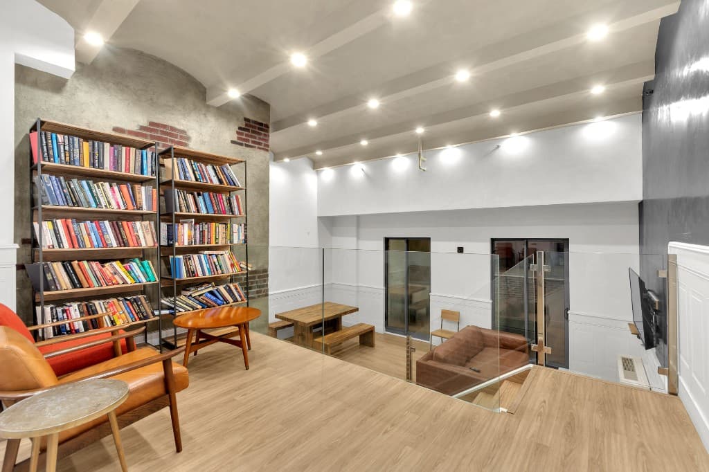 2 bed apartment at 220 East 22nd Street, Unit 4O, Gramercy Park, photo 12 of 16