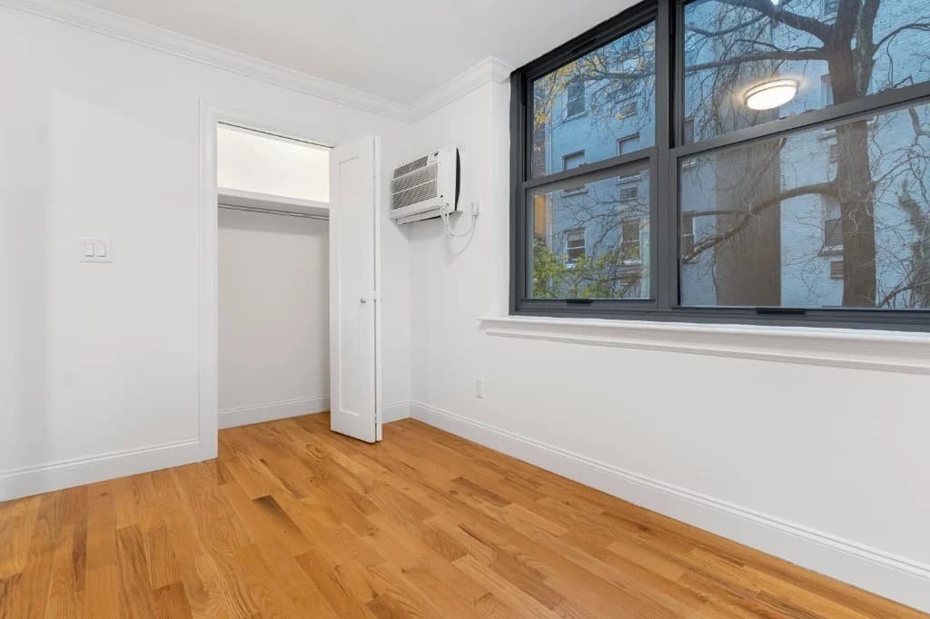 1 bed apartment at 210 East 22nd Street, Unit 5K, Gramercy Park, photo 4 of 10