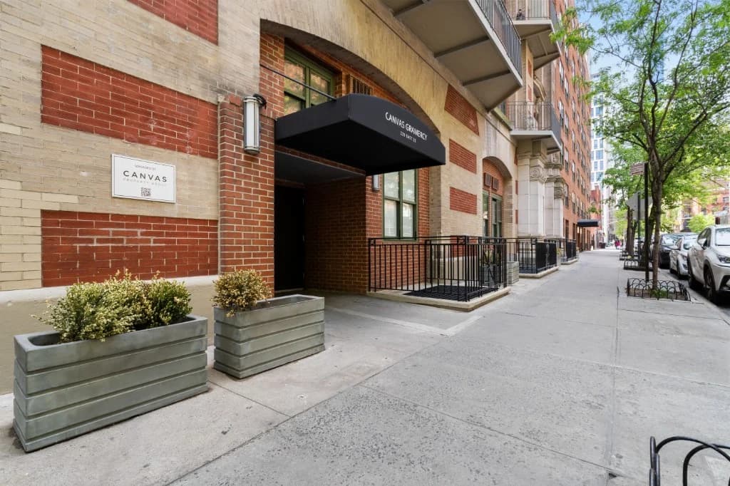 1 bed apartment at 210 East 22nd Street, Unit 5K, Gramercy Park, photo 10 of 10