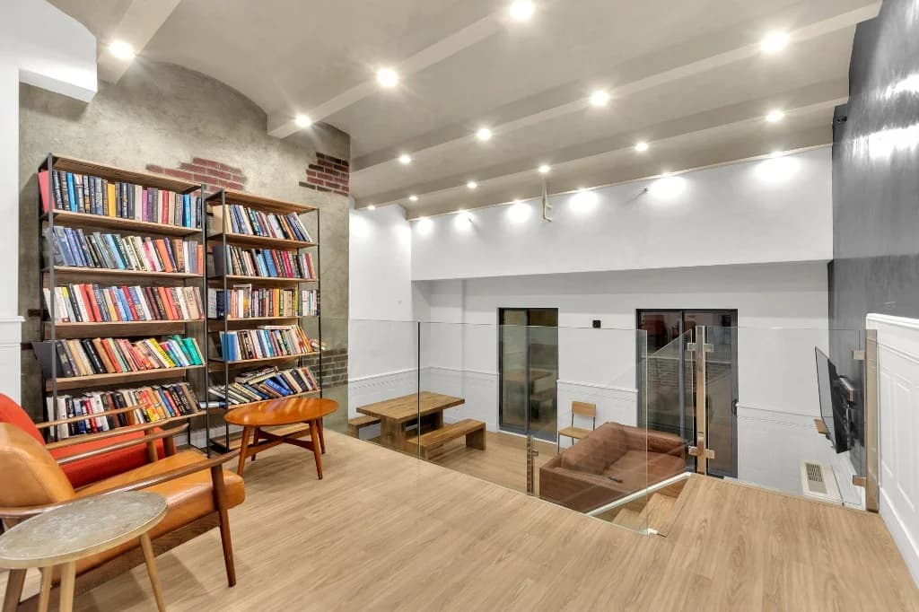 Studio apartment at 210 East 22nd Street, Unit GLL, Gramercy Park, photo 7 of 10