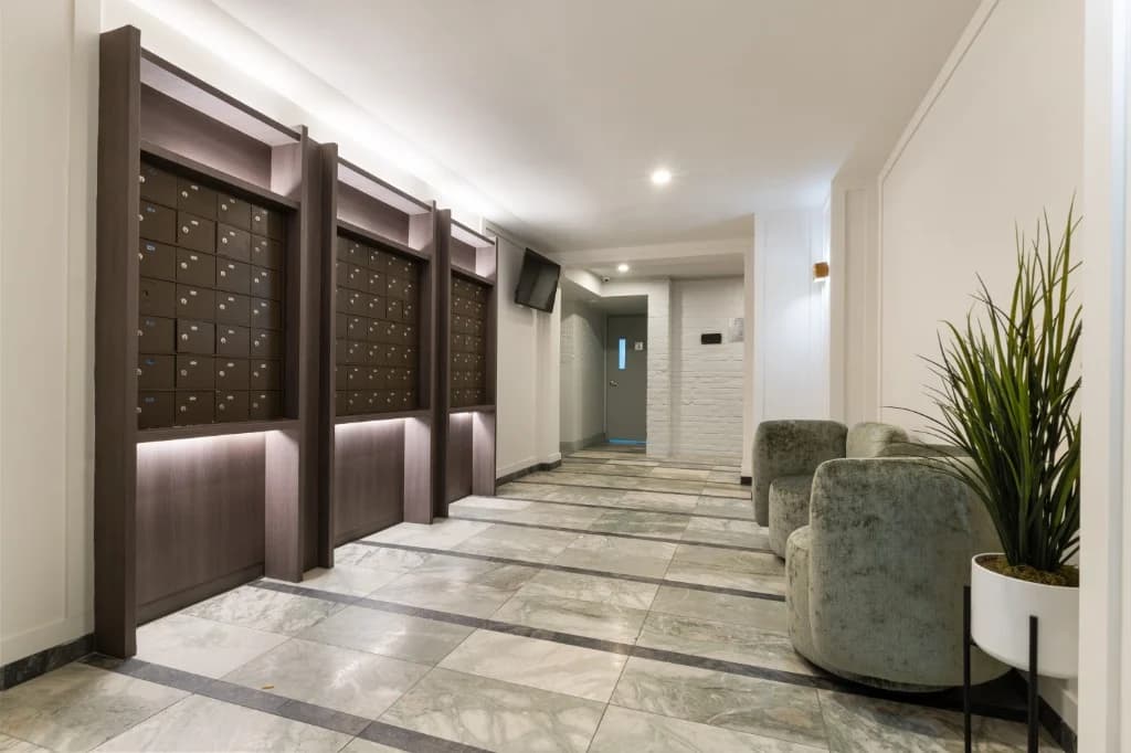 Studio apartment at 210 East 22nd Street, Unit GLL, Gramercy Park, photo 8 of 10