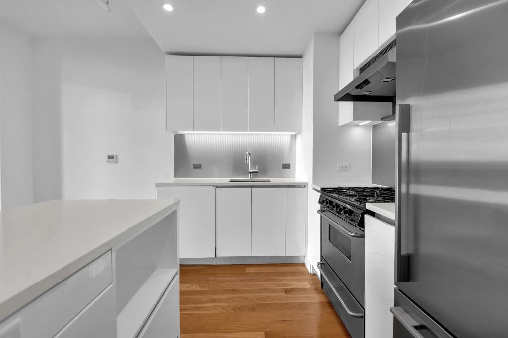 2 bed apartment at 430 Albee Square, Unit 9D, Downtown Brooklyn, photo 2 of 14