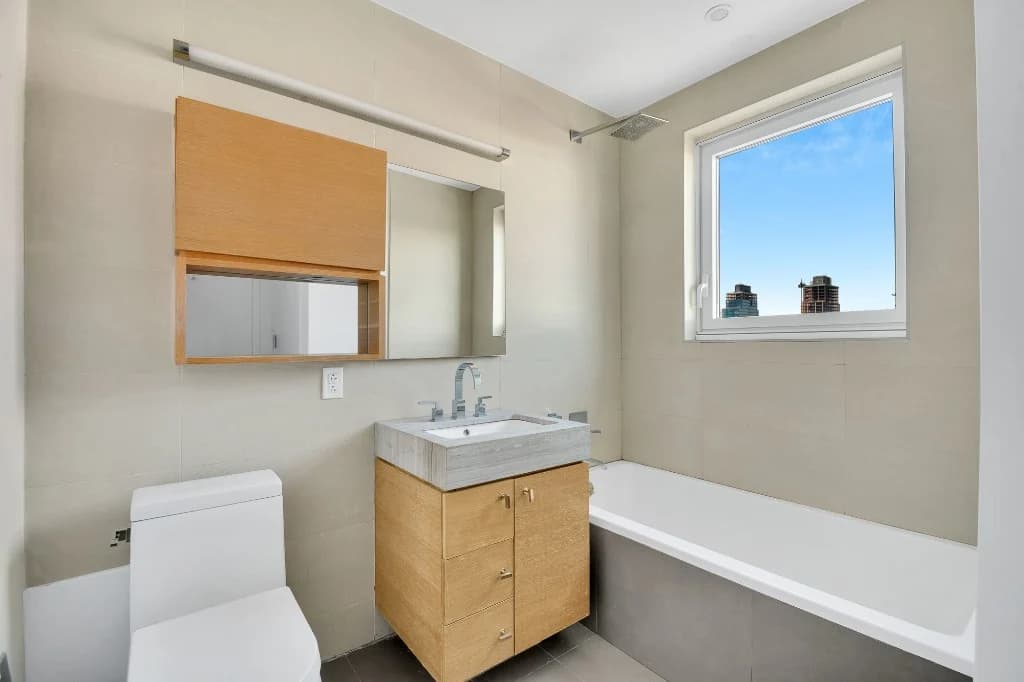 1 bed apartment at 150 Fourth Avenue, Unit 8H, Park Slope, photo 12 of 19