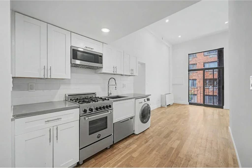 2 Bed apartment at 220 East 22nd Street, Unit 3U, Gramercy Park