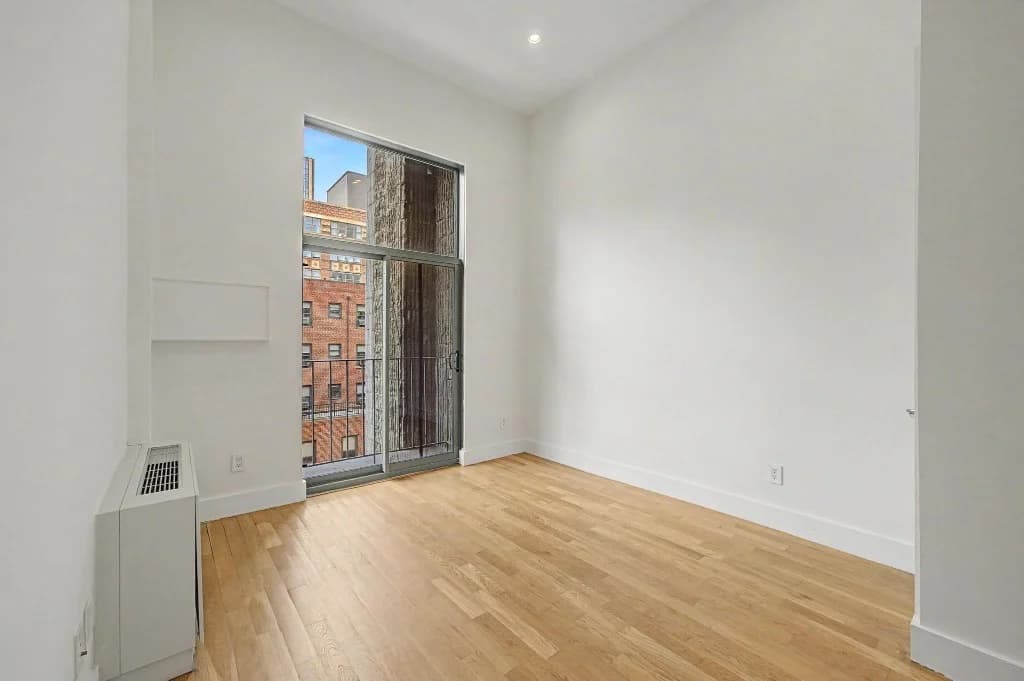 2 bed apartment at 220 East 22nd Street, Unit 3U, Gramercy Park, photo 6 of 19