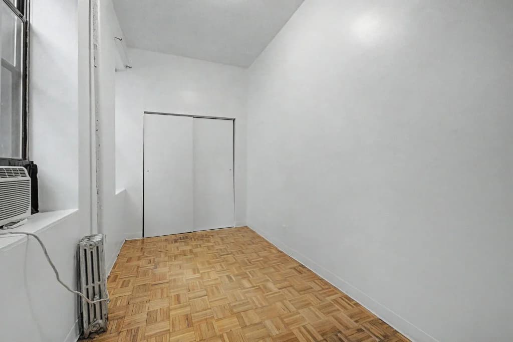 1 bed apartment at 90 Stanton Street, Unit 1D, Lower East Side, photo 6 of 10