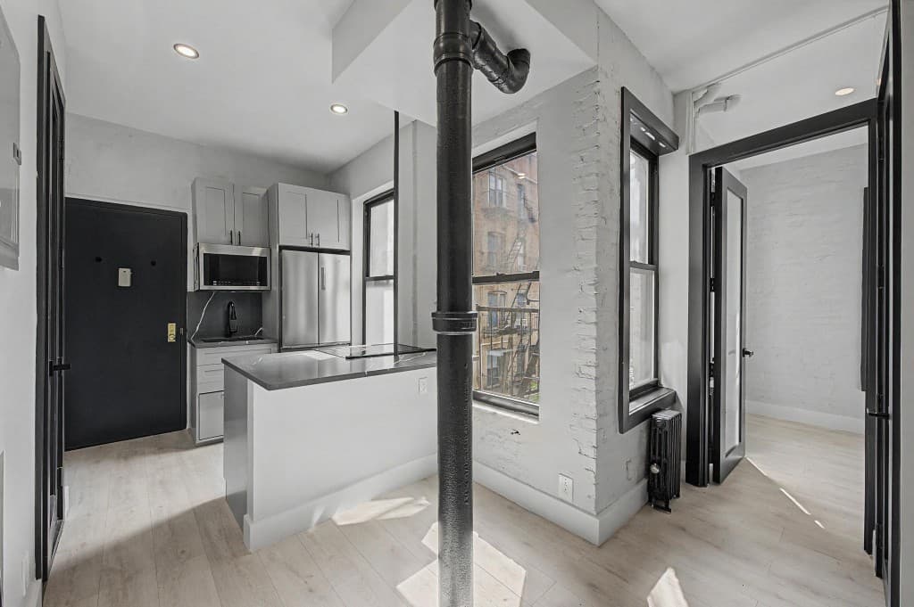 1 bed apartment at 20 Prince Street, Unit 36, Nolita, photo 2 of 8
