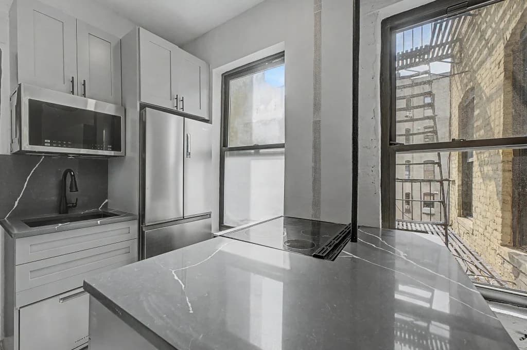 1 bed apartment at 20 Prince Street, Unit 36, Nolita, photo 1 of 8
