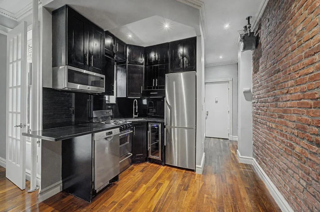 1 bed apartment at 20 Prince Street, Unit 17O, Nolita, photo 1 of 8