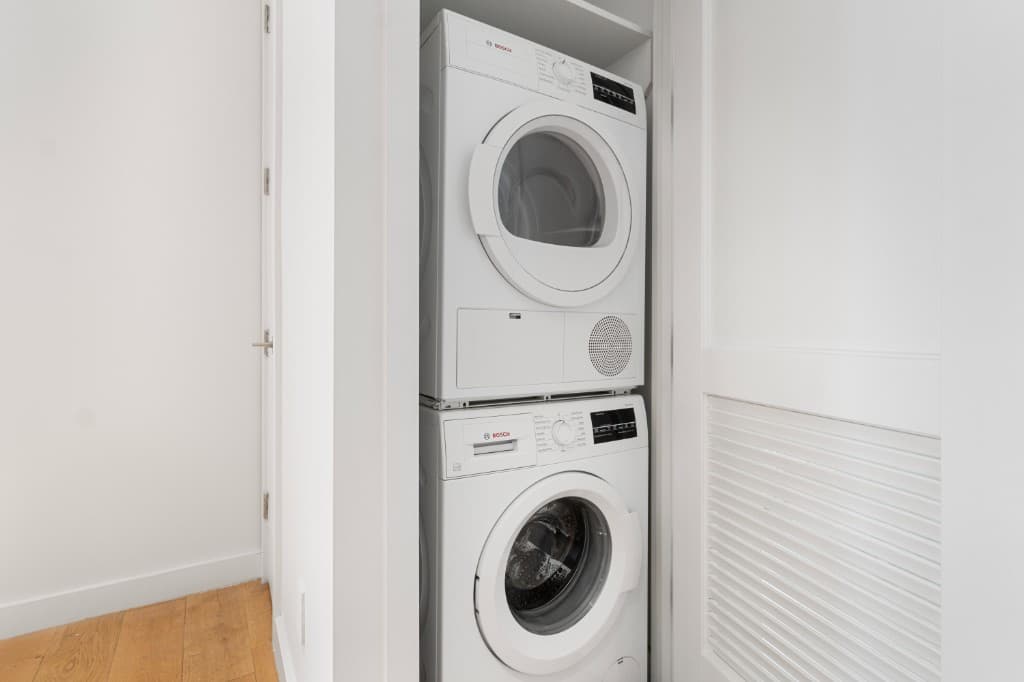 2 bed apartment at 205 Tenth Avenue, Unit 4S, Chelsea, photo 9 of 11