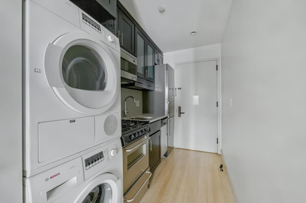 3 bed apartment at 152 Second Avenue, Unit 4F, East Village, photo 8 of 8