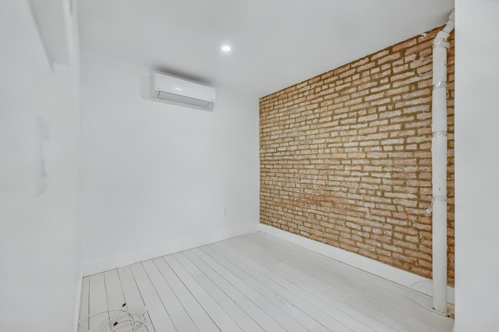 317 East 5th Street, photo 5