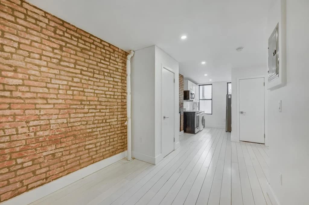 Studio apartment at 317 East 5th Street, Unit 2A, East Village, photo 6 of 7