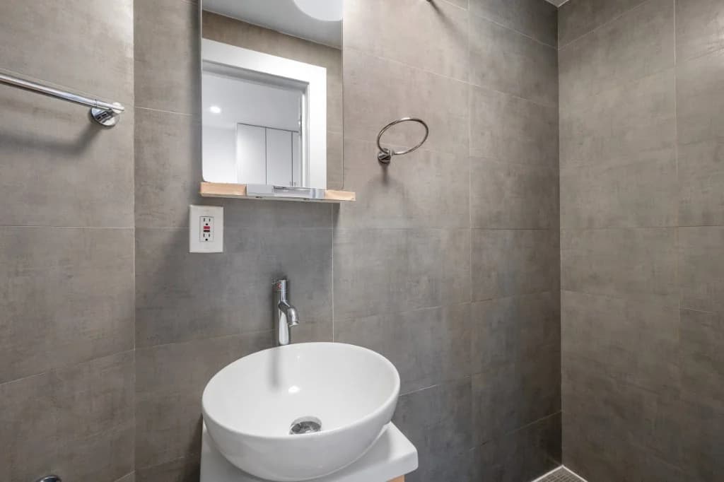 Studio apartment at 341 East 9th Street, Unit 4, East Village, photo 5 of 5