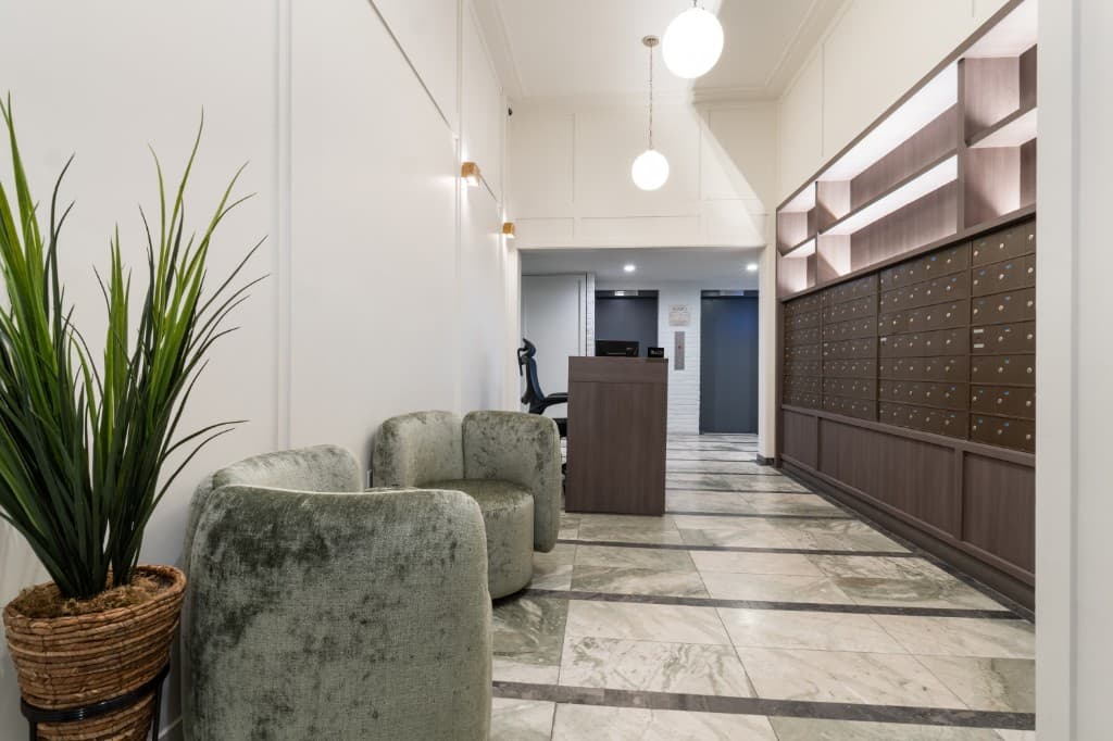 2 bed apartment at 220 East 22nd Street, Unit 5O, Gramercy Park, photo 11 of 12