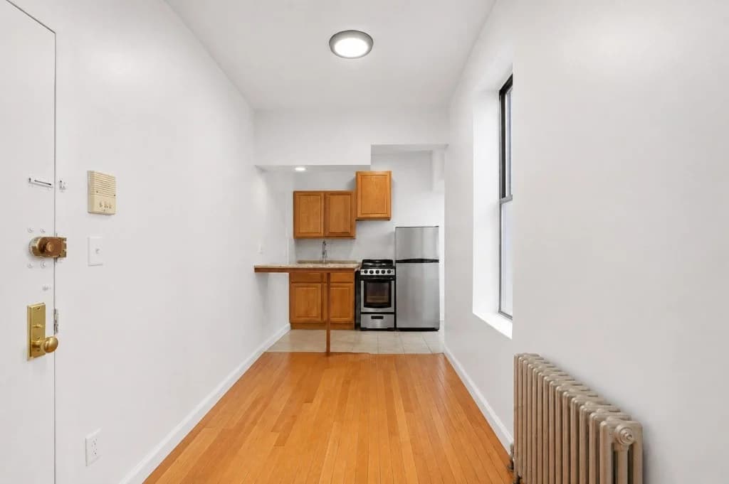 90 Stanton Street, photo 4