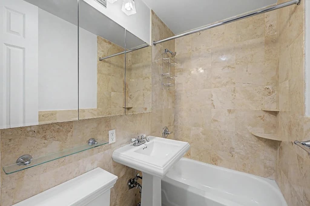1 bed apartment at 221 Mott St, Unit 7, Nolita, photo 7 of 9