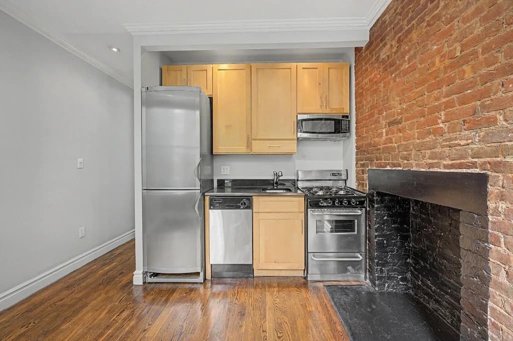 1 bed apartment at 221 Mott St, Unit 7, Nolita, photo 1 of 9