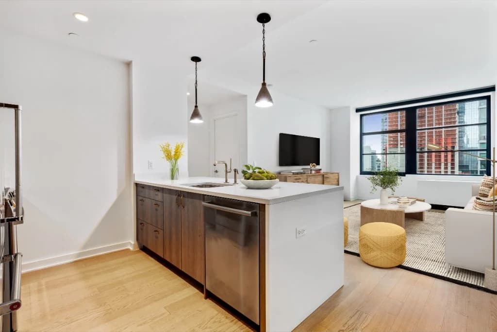 1 bed apartment at 515 West 38th Street, Unit 30B, Hudson Yards, photo 2 of 17