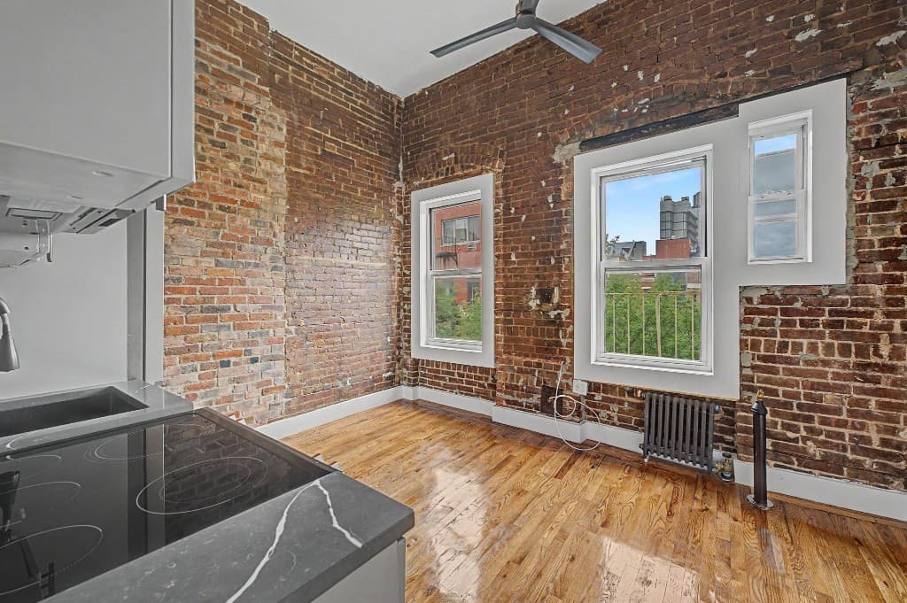 3 bed apartment at 221 Mott St, Unit PHB, Nolita, photo 3 of 14