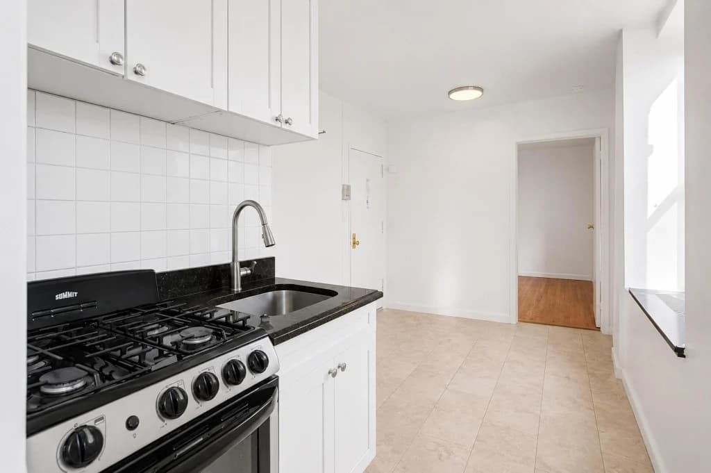 2 bed apartment at 90 Stanton Street, Unit 3A, Lower East Side, photo 1 of 13