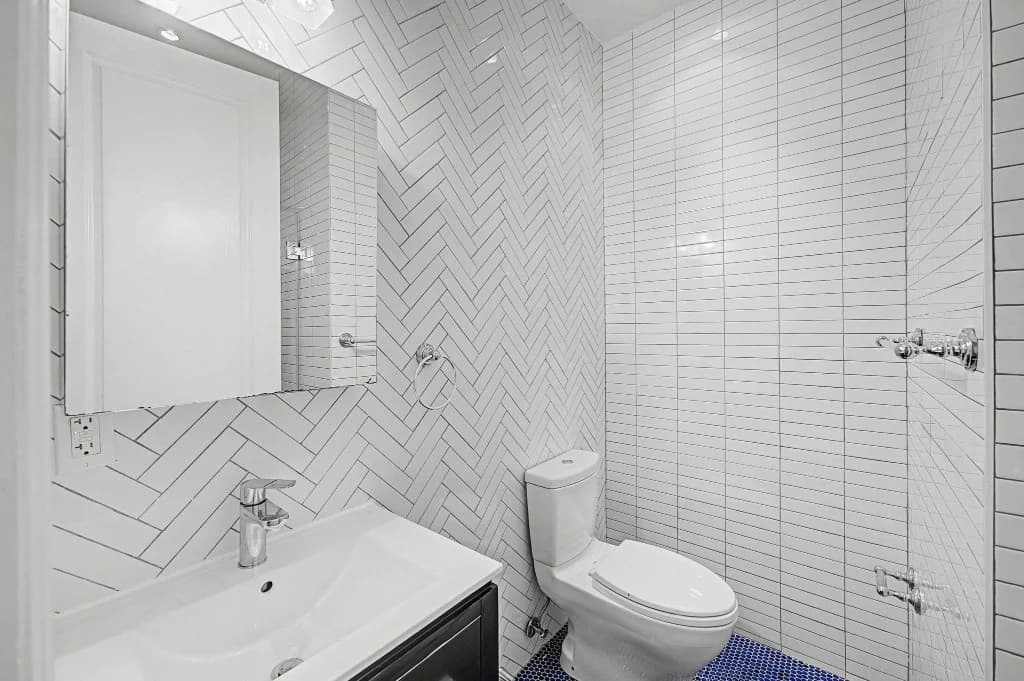 3 bed apartment at 106 Bedford Avenue, Unit 1R, Williamsburg, photo 12 of 13