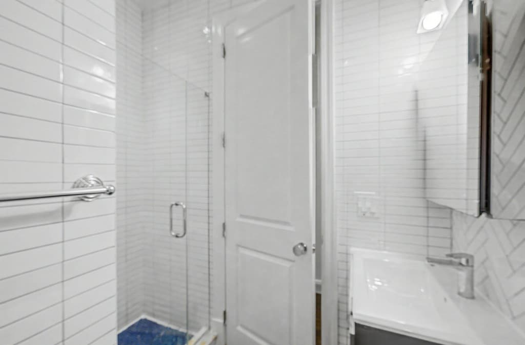 3 bed apartment at 106 Bedford Avenue, Unit 1R, Williamsburg, photo 13 of 13