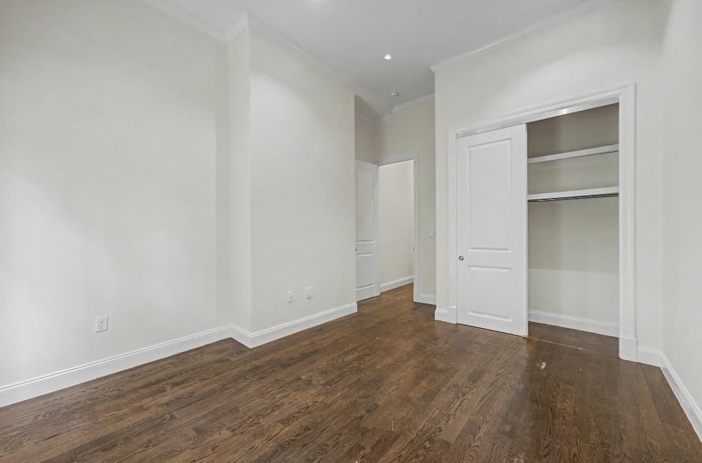3 bed apartment at 106 Bedford Avenue, Unit 1R, Williamsburg, photo 7 of 13