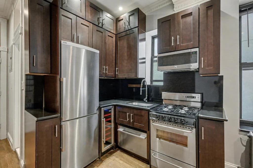 2 bed apartment at 20 Prince Street, Unit 7, Nolita, photo 1 of 8