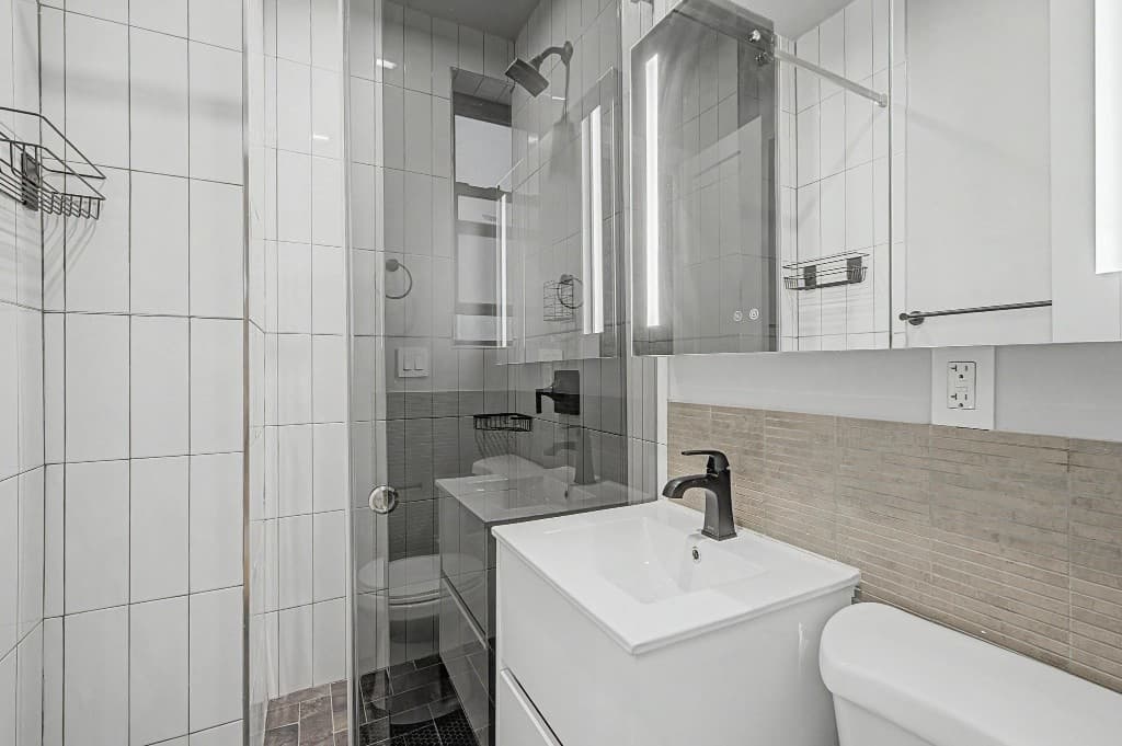 2 bed apartment at 20 Prince Street, Unit 31, Nolita, photo 9 of 11