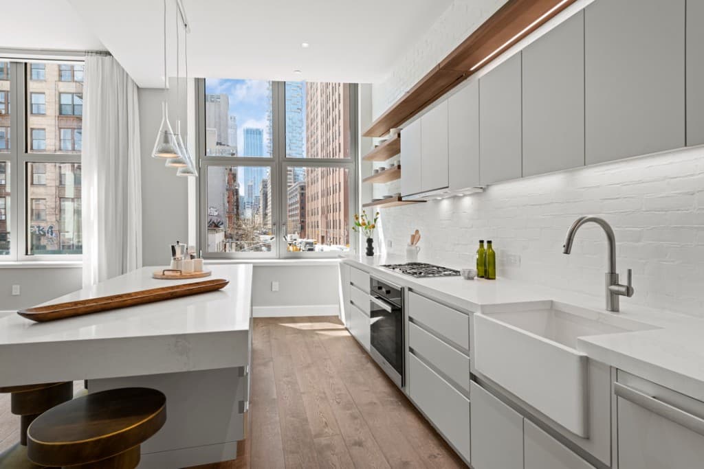2 bed apartment at 11 GREENE STREET, Unit 2D, SoHo, photo 3 of 14