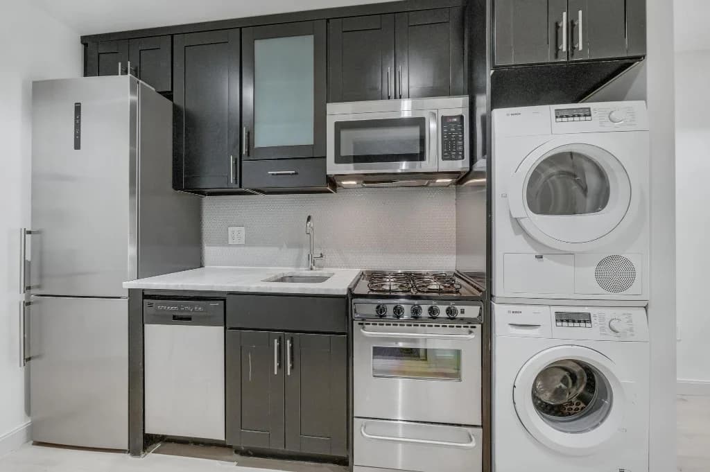 1 bed apartment at 152 Second Avenue, Unit 3E, East Village, photo 1 of 7