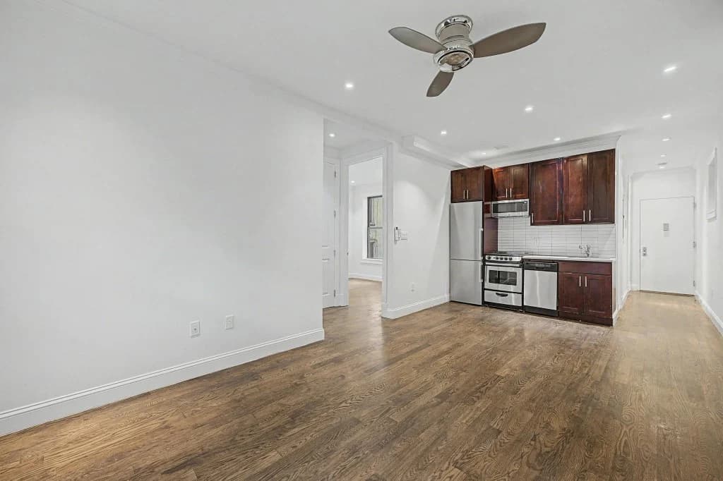 2 bed apartment at 362 11th Street, Unit 2, Park Slope, photo 2 of 16
