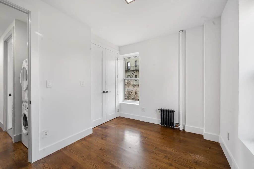 1 bed apartment at 629 East 5th Street, Unit 7O, East Village, photo 8 of 9