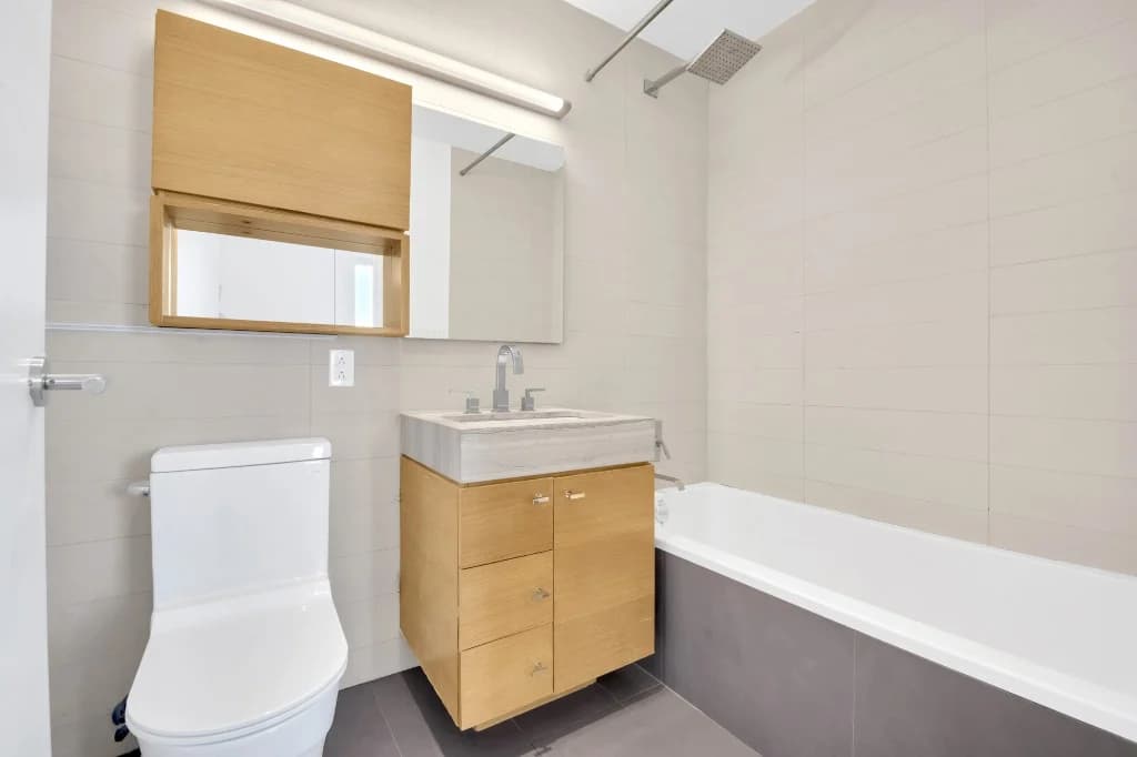 1 bed apartment at 150 Fourth Avenue, Unit 4F, Park Slope, photo 8 of 15