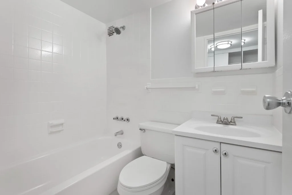 Studio apartment at 210 East 22nd Street, Unit 4E, Gramercy Park, photo 4 of 7