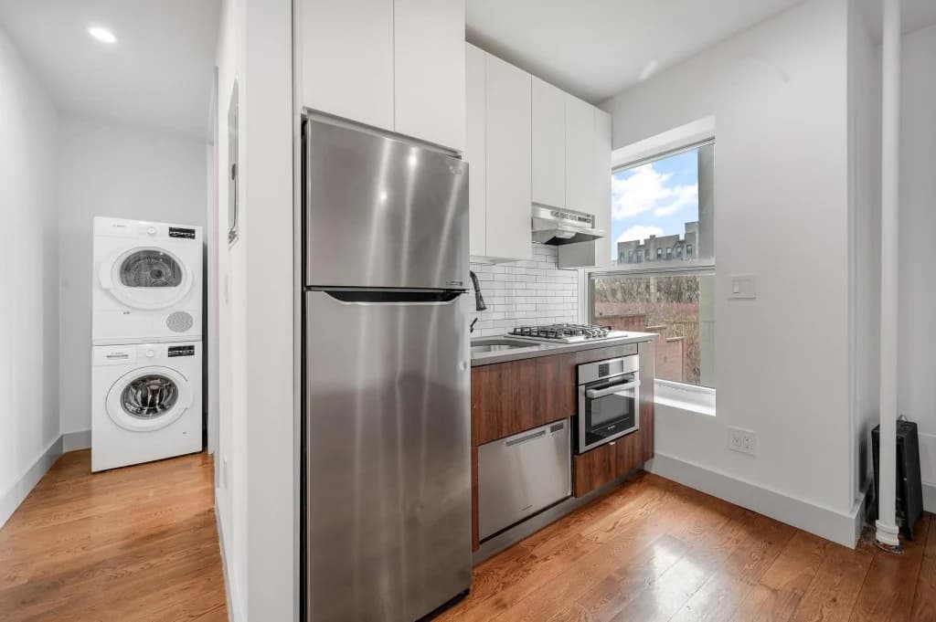 3 bed apartment at 629 East 5th Street, Unit 16, East Village, photo 2 of 10