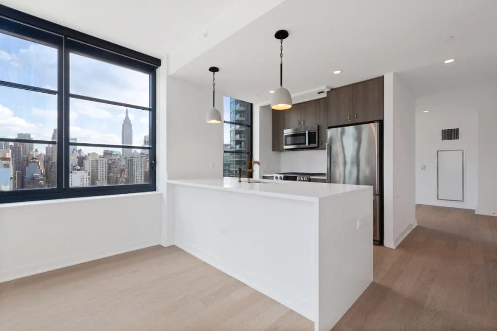 Studio apartment at 515 West 38th Street, Unit 20A, Hudson Yards, photo 2 of 22