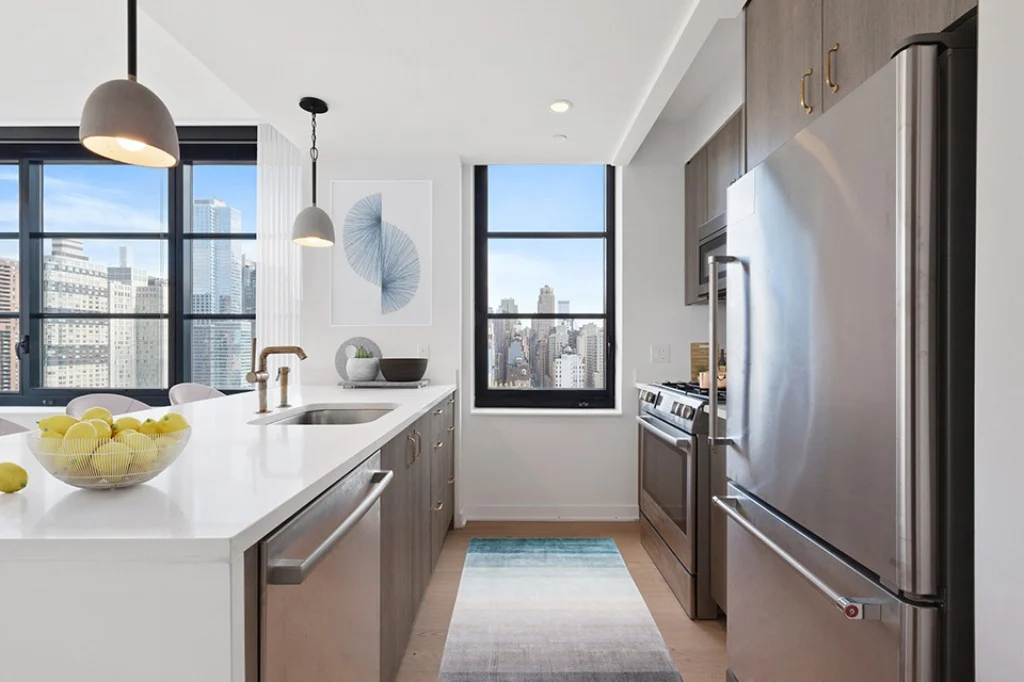 Studio apartment at 515 West 38th Street, Unit 20A, Hudson Yards, photo 3 of 22