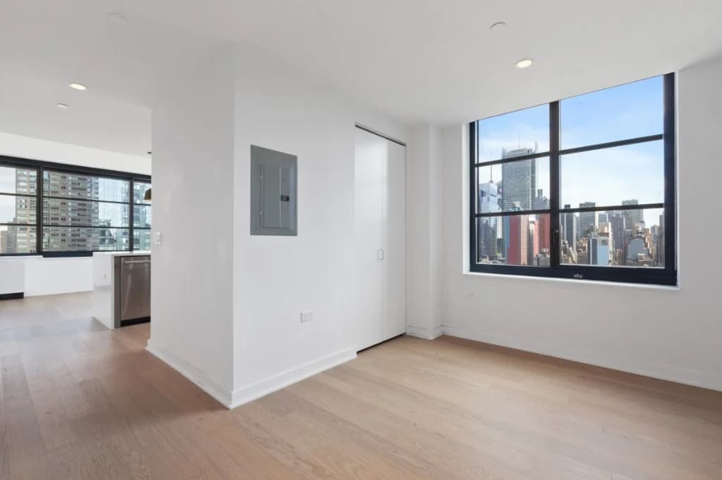 Studio apartment at 515 West 38th Street, Unit 20A, Hudson Yards, photo 8 of 22