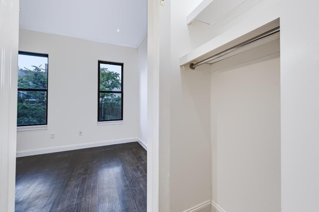 2 bed apartment at 106 Bedford Avenue, Unit 4L, Williamsburg, photo 6 of 12