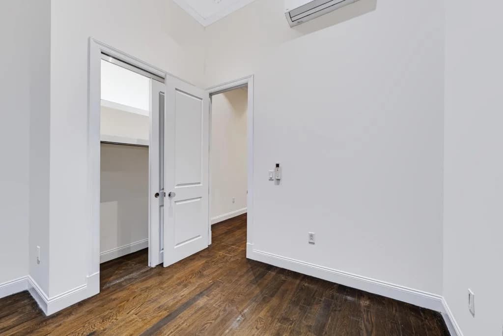 2 bed apartment at 106 Bedford Avenue, Unit 4L, Williamsburg, photo 8 of 12