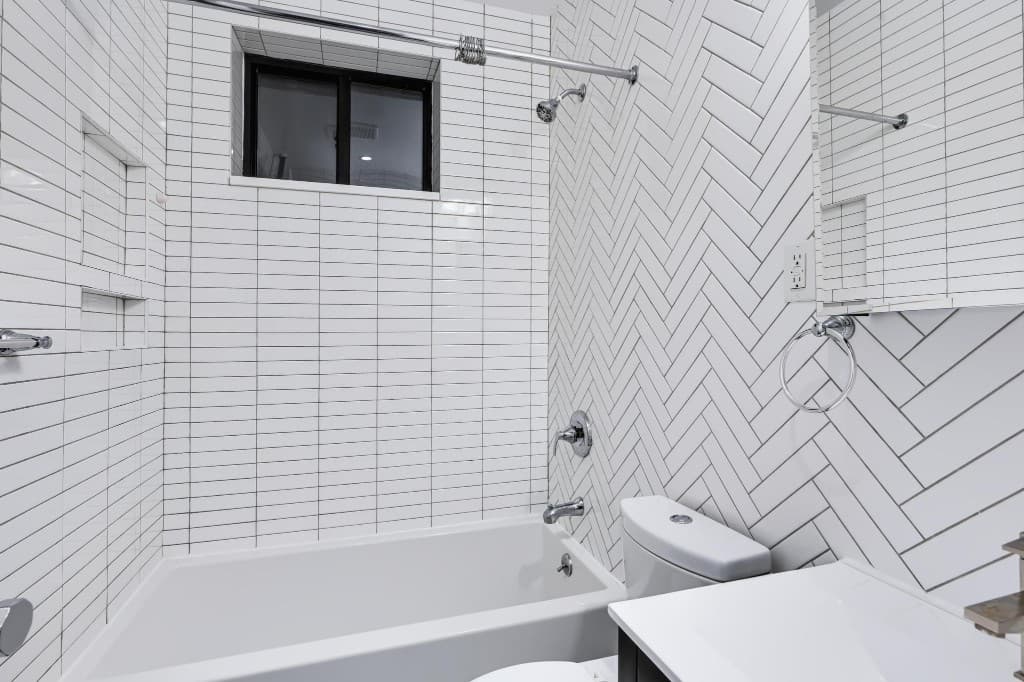 3 bed apartment at 552 Broome Street, Unit 1C, Hudson Square, photo 13 of 17