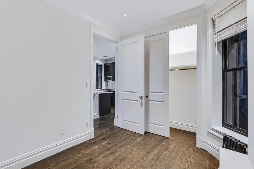 3 bed apartment at 552 Broome Street, Unit 1C, Hudson Square, photo 8 of 17