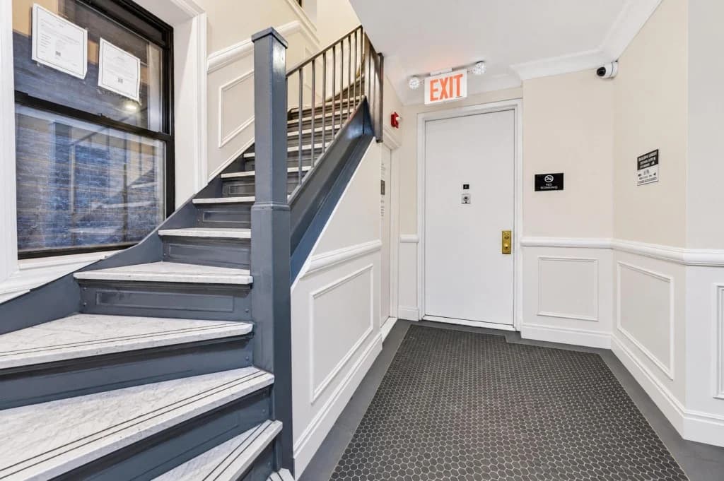3 bed apartment at 552 Broome Street, Unit 1C, Hudson Square, photo 16 of 17