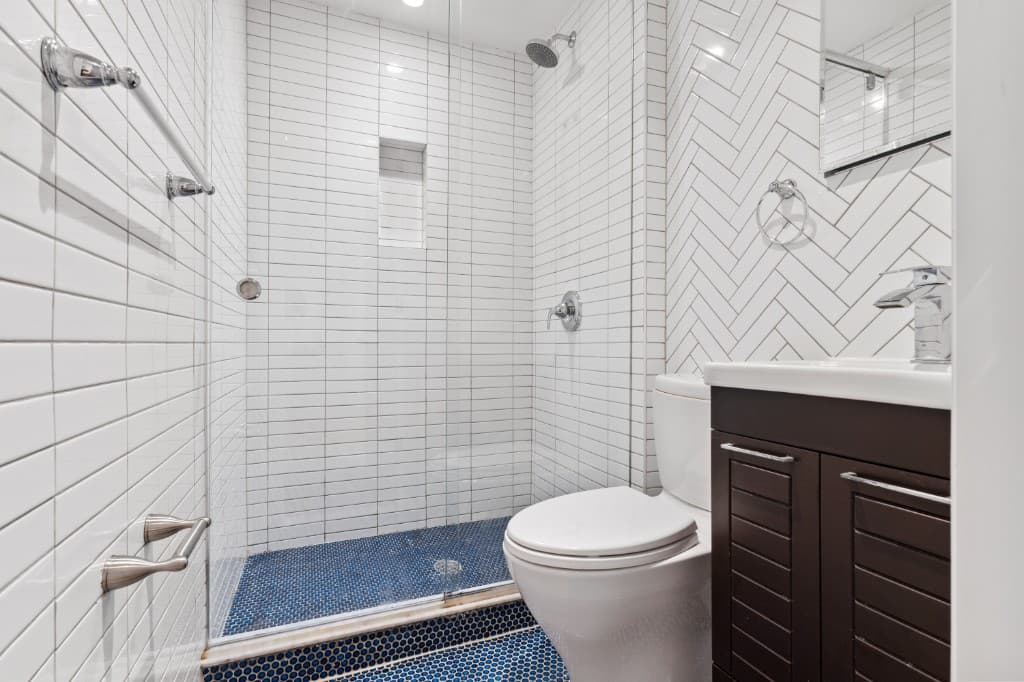 4 bed apartment at 42 Sidney Place, Unit 5, Brooklyn Heights, photo 8 of 10