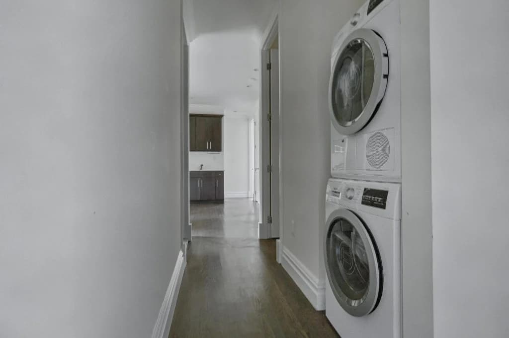 4 bed apartment at 42 Sidney Place, Unit 5, Brooklyn Heights, photo 10 of 10